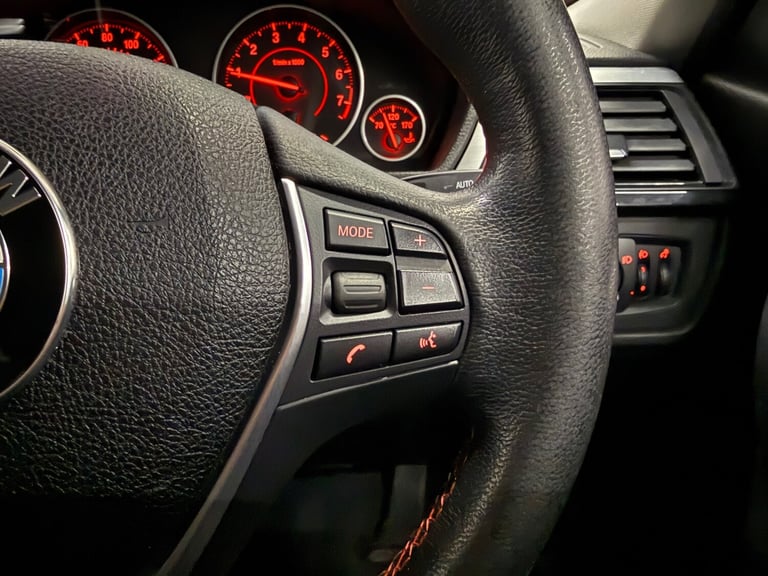 2018 68 BMW 318i 1.5 SPORT PETROL AUTOMATIC 134BHP BLACK EURO 6