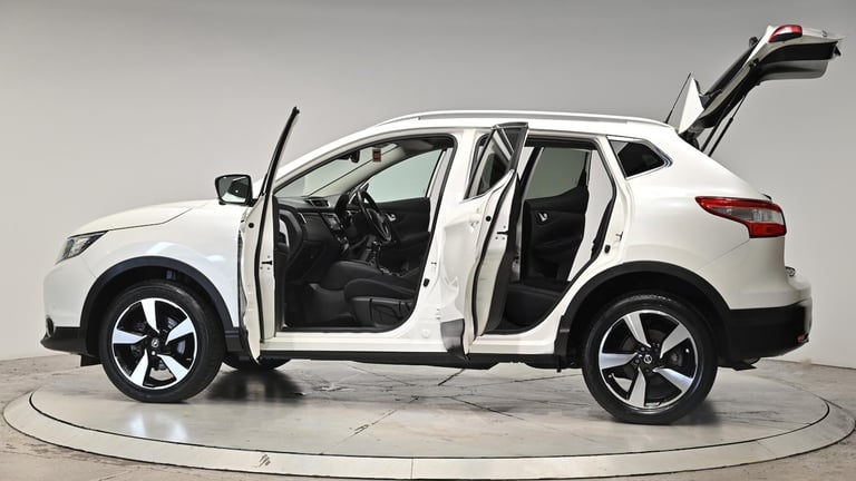 2014 Nissan Qashqai 1.6 DIG-T n-tec+ 2WD Euro 6 (s/s) 5dr HATCHBACK Petrol Manual
