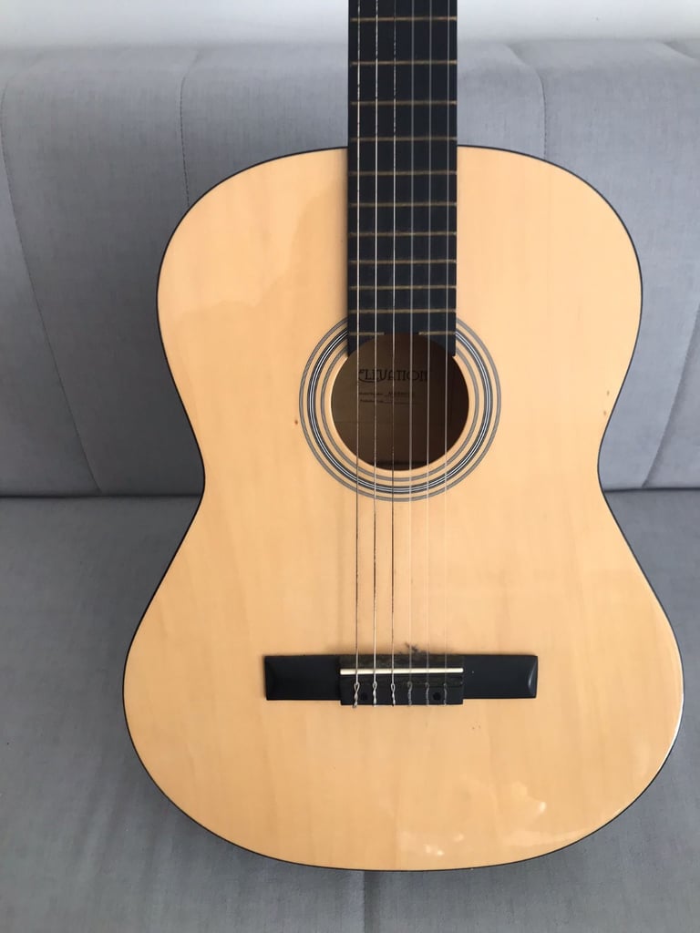 Full size elevation guitar 