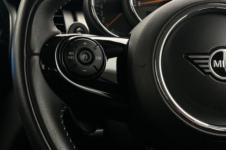 2019 MINI Hatch 5-Door Hatch Cooper S Exclusive HATCHBACK Petrol Automatic