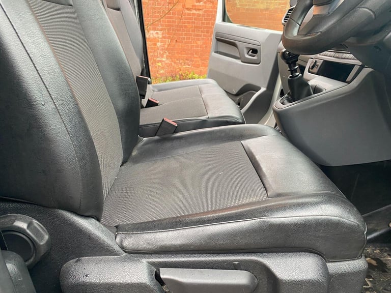  Peugeot Expert 2.0 BlueHDi 1400 Professional Plus Standard Panel Van MWB Euro 6 (s/s) 6dr Diesel...