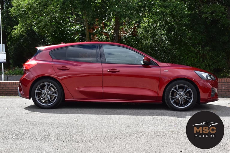 2018 Ford Focus 1.0T EcoBoost ST-Line Hatchback 5dr Petrol Manual Euro 6 (s/s) (125 ps) Hatchback...