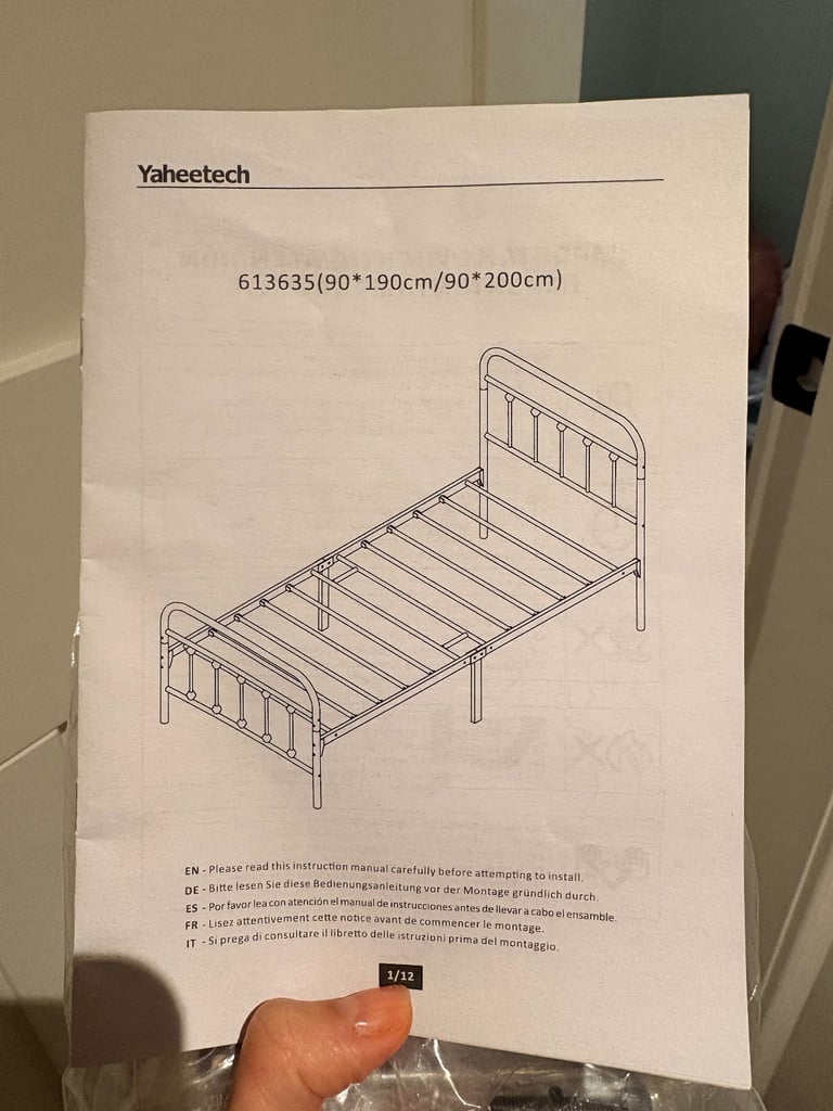 Single bed frame black metal