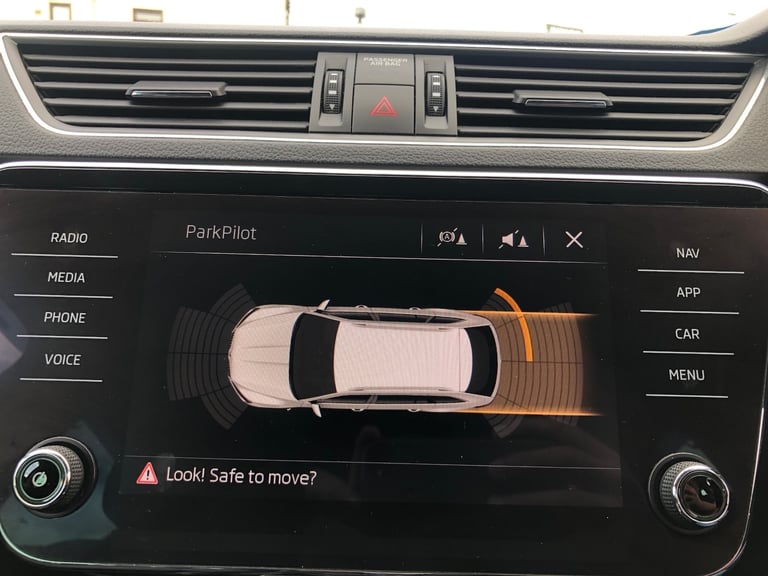 2018 Skoda Superb 2.0 TDI CR SE Technology 5dr DSG [7 Speed] ESTATE Diesel Automatic