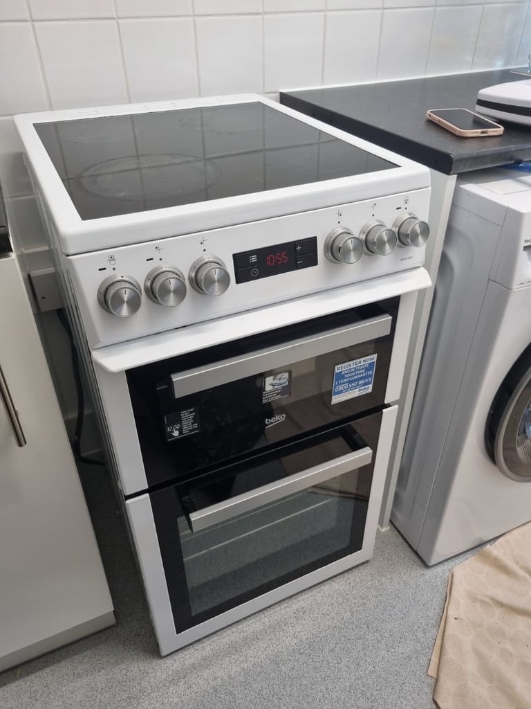 Beko white electric cooker 