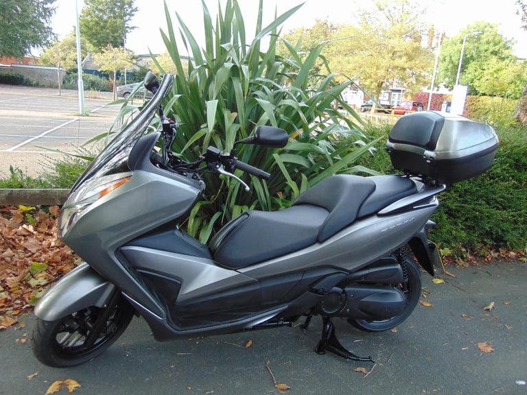 Honda NSS 300 A-D 2016 Forza 300cc Automatic Scooter low miles serviced new MOT 