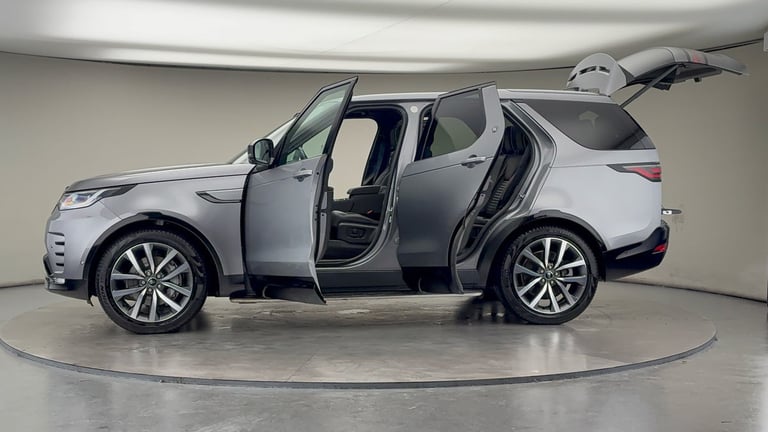 2021 Land Rover Discovery 3.0 D300 MHEV R-Dynamic HSE SUV 5dr Diesel Auto 4WD Euro 6 (s/s) (300 p...