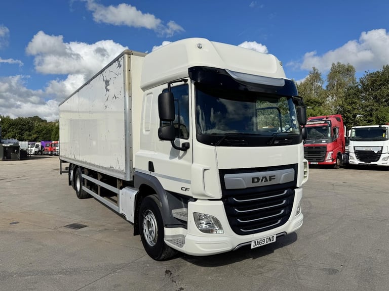 2020 DAF CF 340 6X2 BOX 