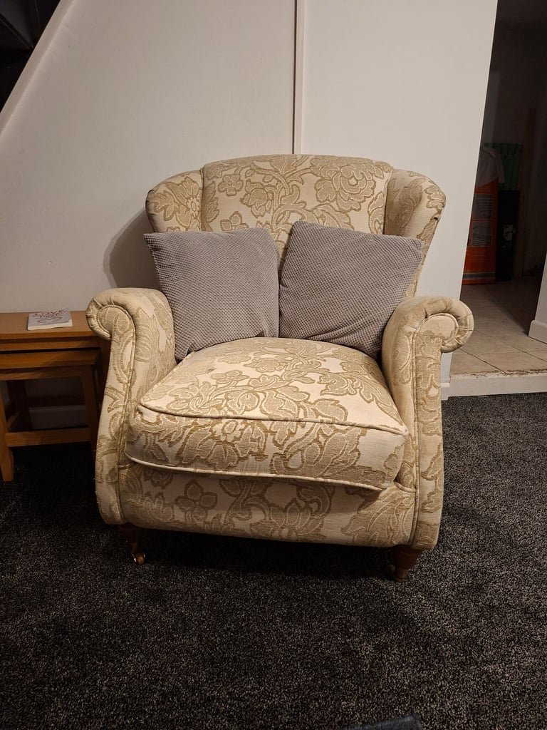 image for Armchair to go