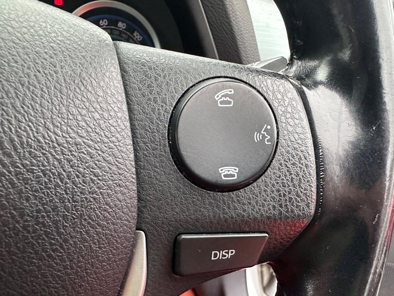  Toyota Auris 1.8 VVT-h Icon CVT Euro 5 (s/s) 5dr Petrol/Electric Hybrid Automatic
