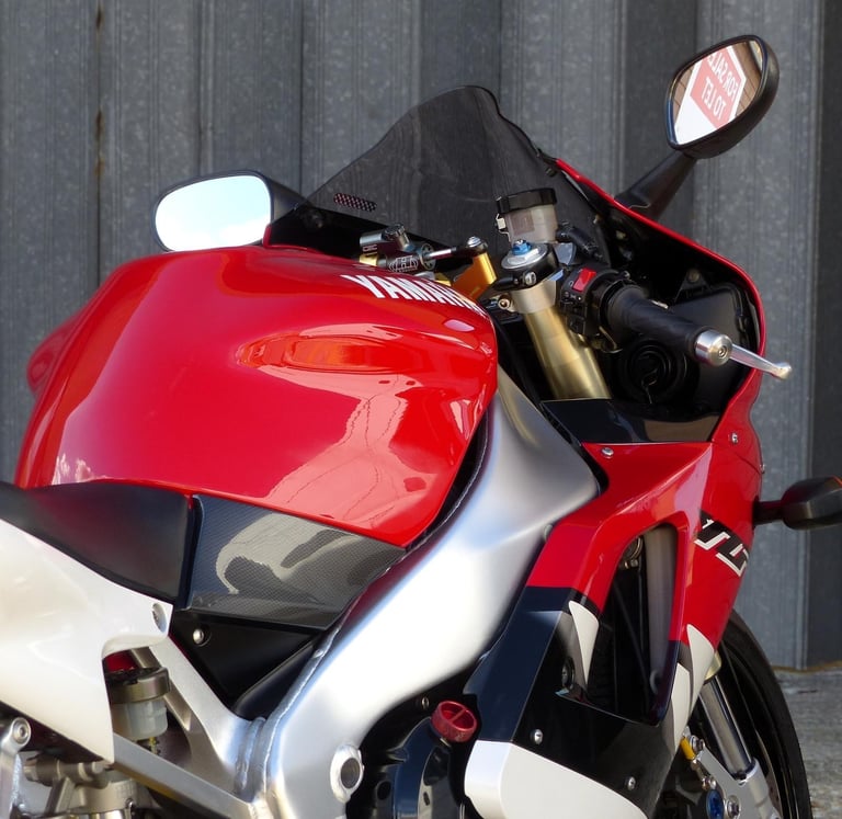 2000 Yamaha YZF-R1 – Increasingly Rare, Superb Condition, Only 13,239 Miles
