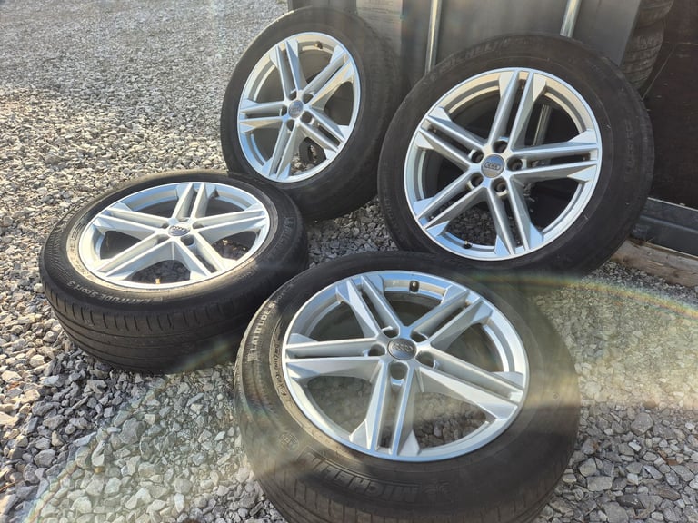 🌟Genuine Audi Q5 19 inch alloy wheels 5x112 with ALL MATCHING TYRES