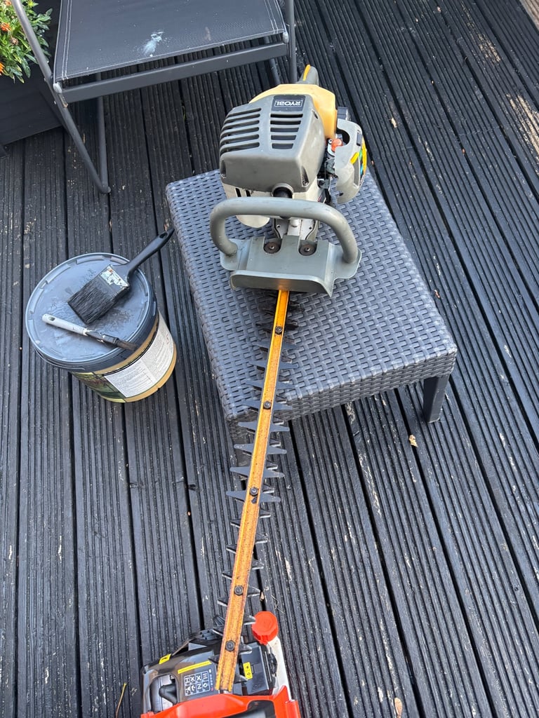 image for Peteol hedge trimmer 