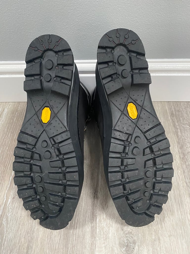 image for ASOLO SHERPA GV MOUNTAINEERING BOOTS - MENS