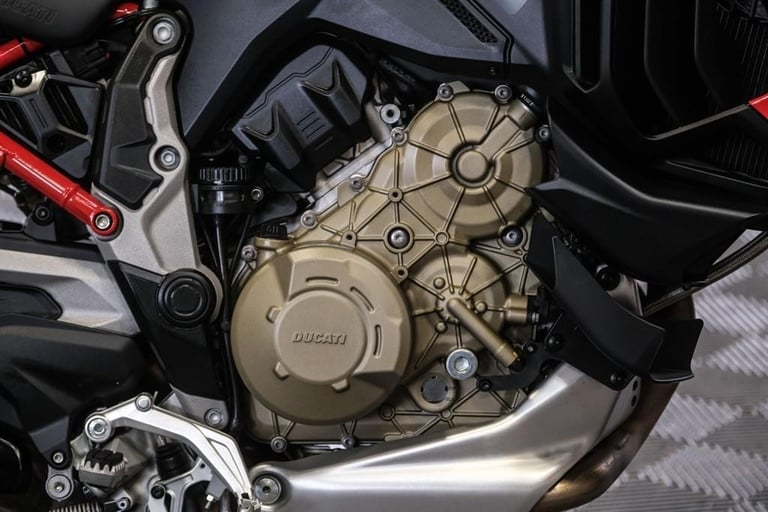 Ducati Multistrada V4 S Sport Includes Panniers