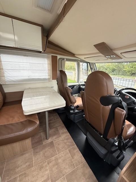 Burstner Viseo i690 G DIESEL MANUAL 2017/17