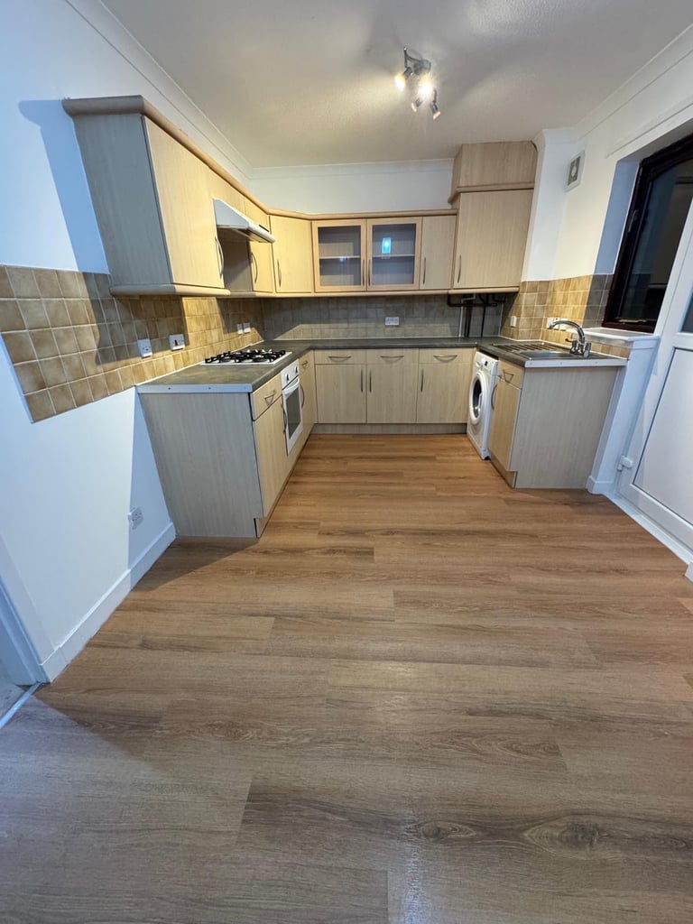 2 bed newly renovated house