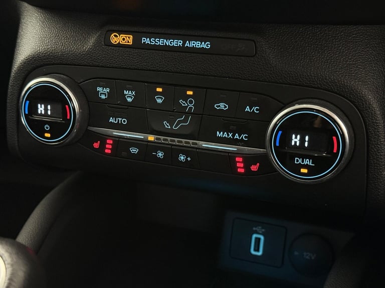 2020 Ford Focus 1.0T EcoBoost Titanium Euro 6 (s/s) 5dr HATCHBACK Petrol Manual