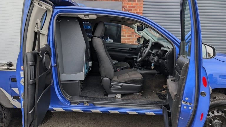 2018 18 TOYOTA HI-LUX 2.4 D-4D ACTIVE PICKUP EXTENDED CAB 4DR DIESEL MANUAL 4WD 