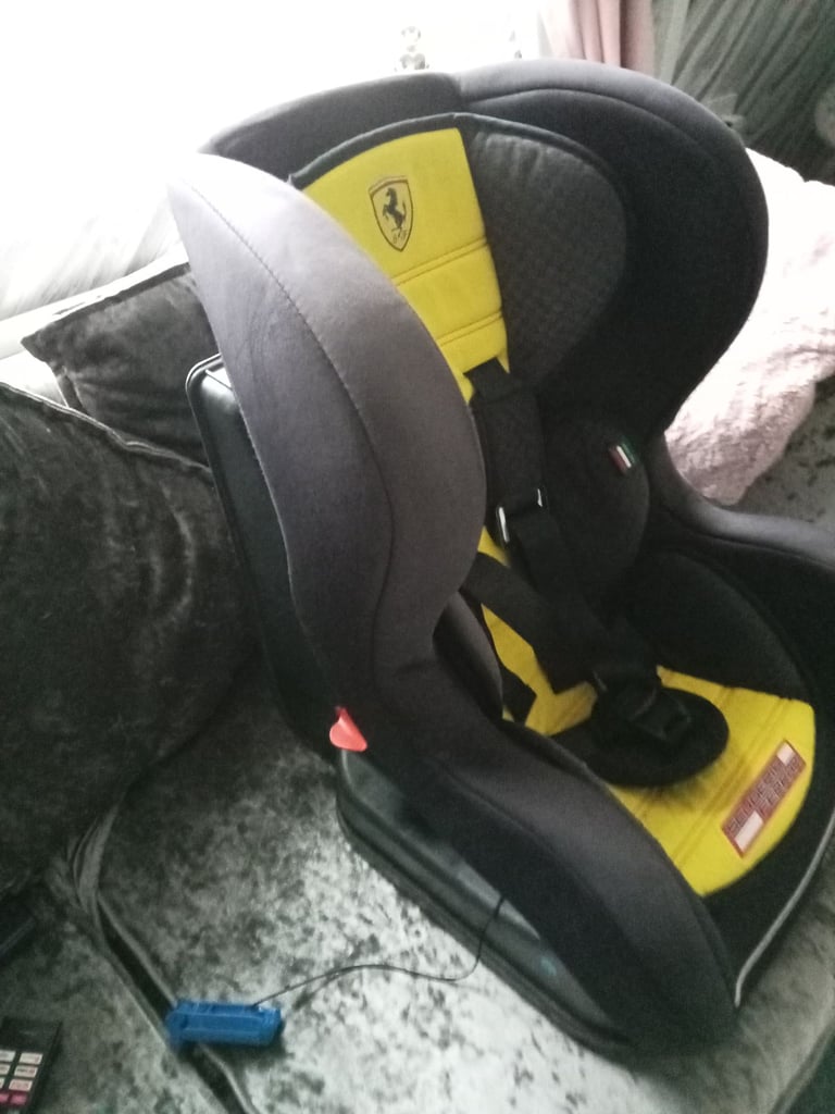 Child's car seat 