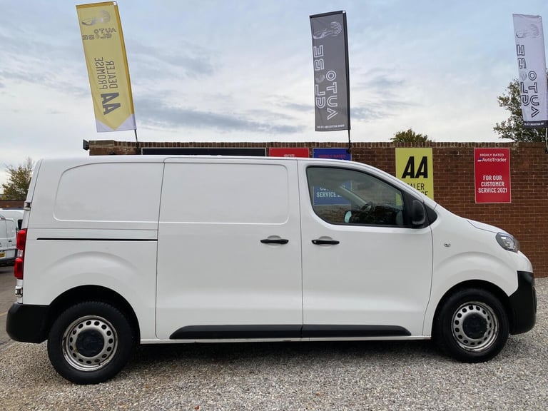 2019 Peugeot Expert 2.0 BlueHDi 1400 Professional Standard Panel Van MWB Euro 6 (s/s) 6dr PANEL V...