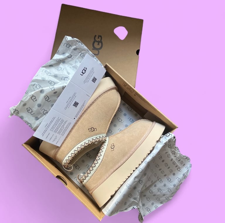 image for Ugg Tazman II women-size 6