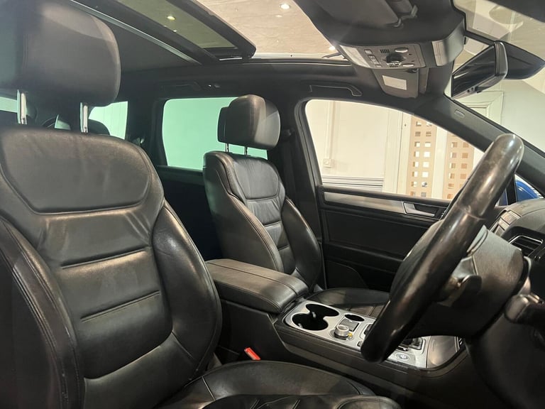 2015 Volkswagen Touareg 3.0 V6 TDI BlueMotion Tech 262 R-Line 5dr Tip Auto ESTATE DIESEL Automatic