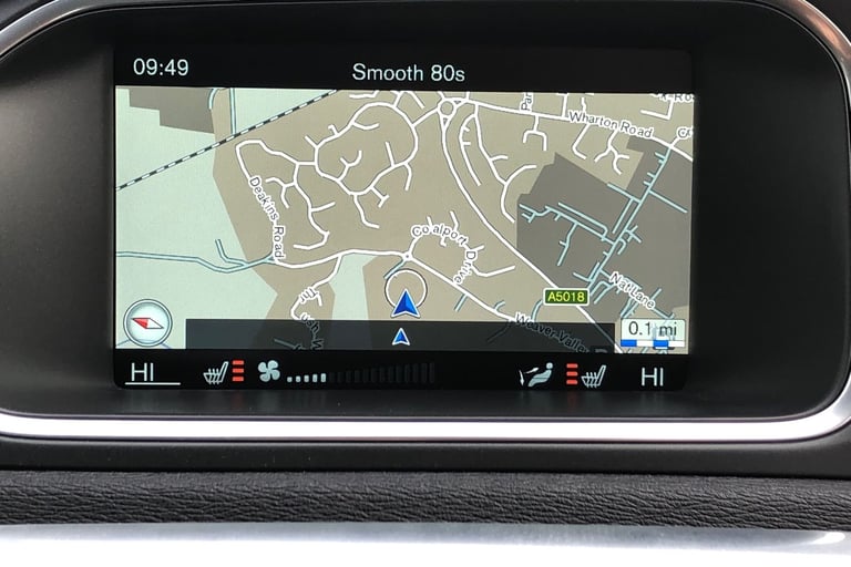 2015 Volvo V40 T2 [122] R DESIGN Nav 5dr Geartronic Hatchback PETROL Automatic