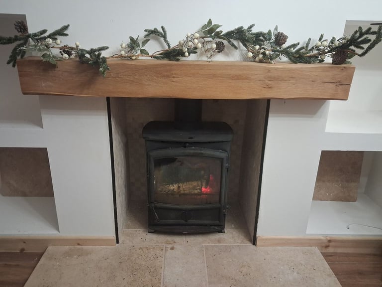 image for Beautiful garland with white berry detailing 