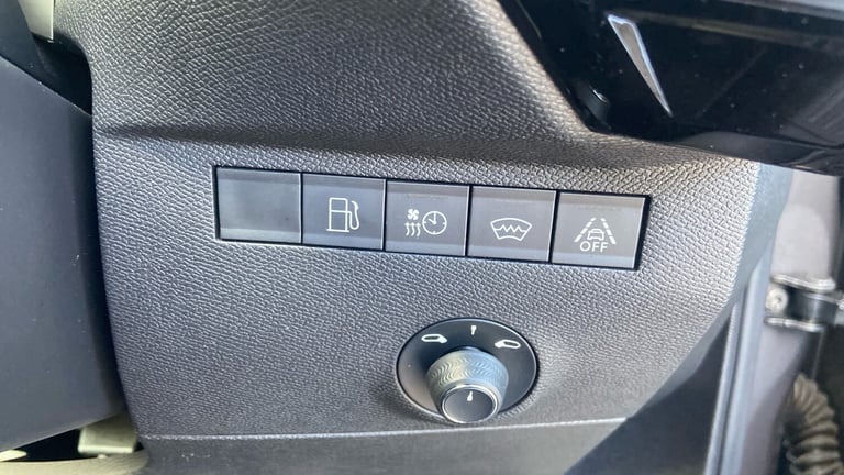 2022 DS Automobiles DS 7 Crossback 1.6 E-TENSE 13.2kWh Rivoli Crossback 5dr Petrol Plug-in Hybrid...