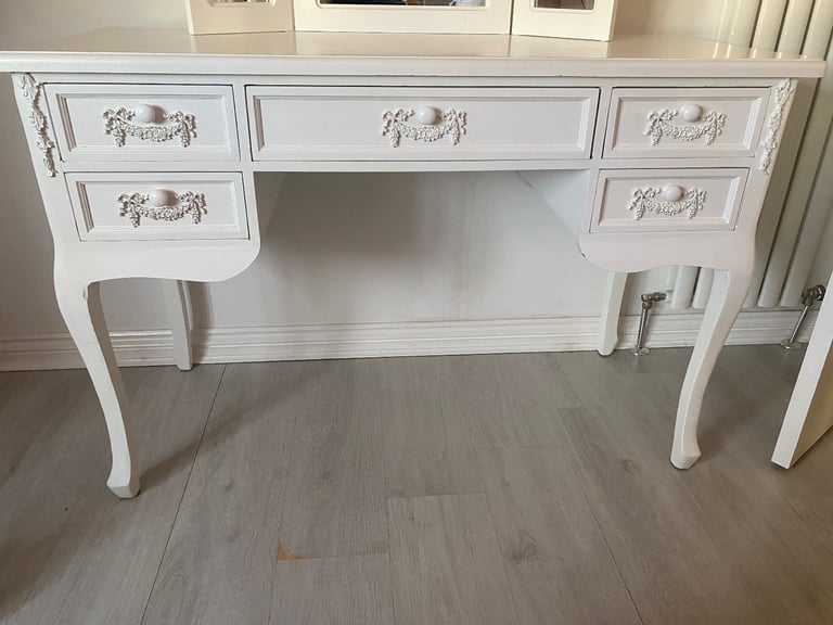 White Antique French Reproduction Bedroom Furniture