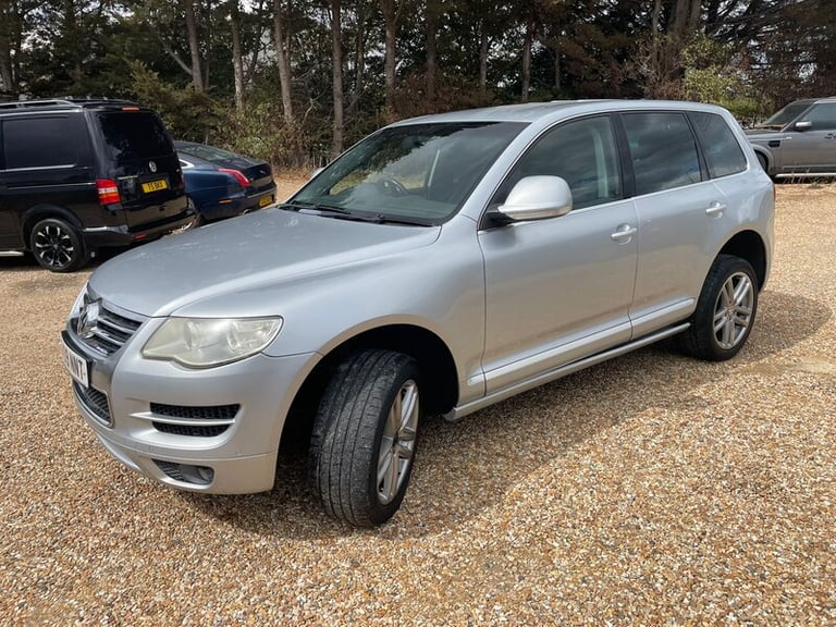 2009 Volkswagen Touareg 2.5 Touareg Altitude TDI E4 AUTO 5dr SUV Diesel Automatic
