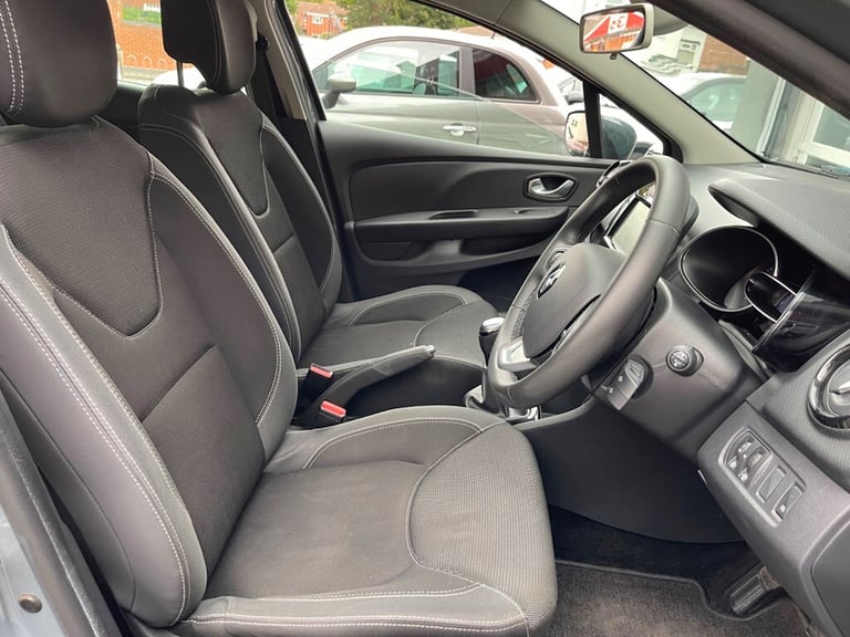 2018 Renault Clio 1.5 dCi Urban Nav Hatchback 5dr Diesel Manual Euro 6 (s/s) (90 ps) Hatchback Di...