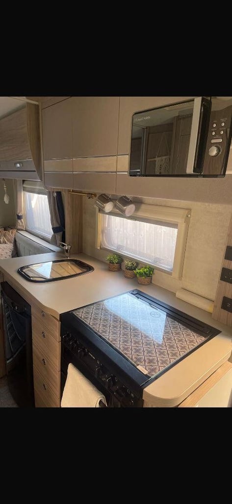 2023 Elddis Autoquest 196 Chatsworth 196