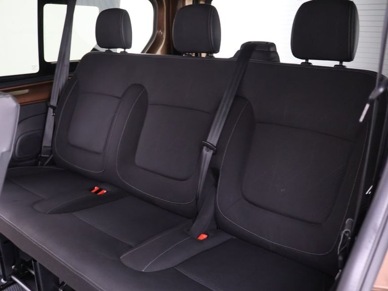 2020 Renault Trafic LL30 ENERGY dCi 170 Sport Nav 9 Seater EDC MPV DIESEL Automatic