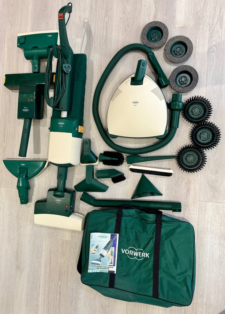 Vacuum cleaner, floor polisher & carpet cleaner