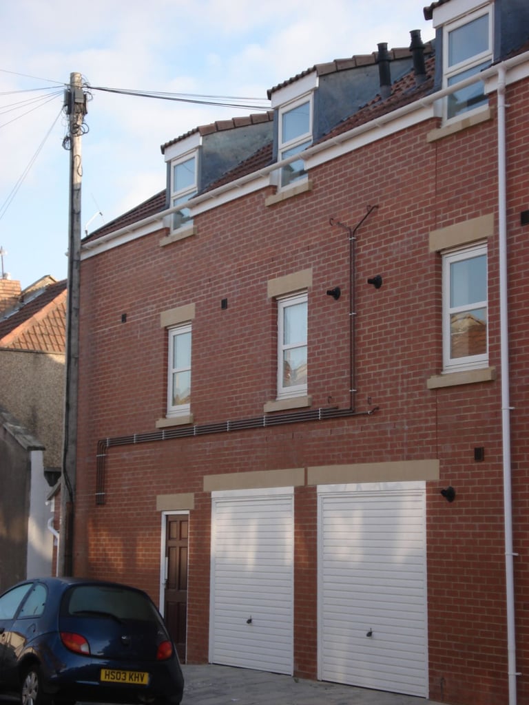 1 bed flat to rent in Redfield