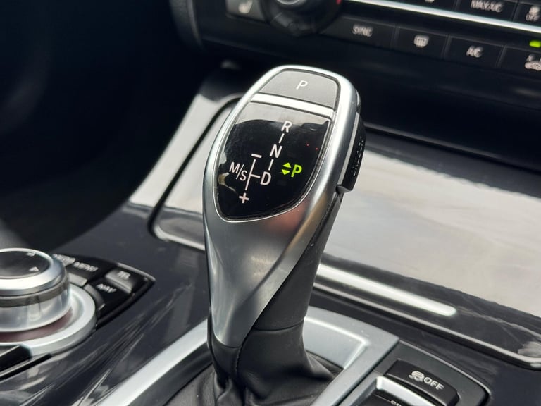 2013 BMW 5 Series 3.0 530d SE Touring Auto Euro 6 (s/s) 5dr ESTATE Diesel Automatic