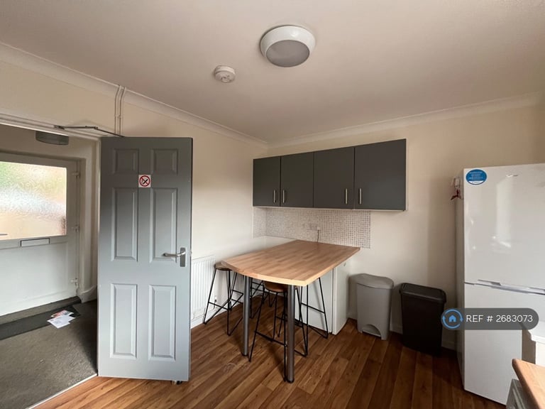 5 bedroom house in Wilberforce Road, Norwich, NR5 (5 bed) (#2683073)