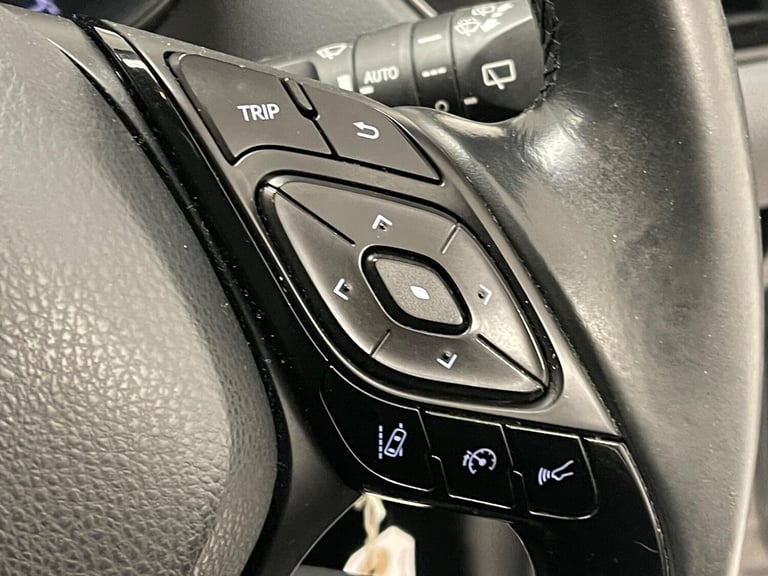 2018 Toyota C-HR 1.2 VVT-i Icon Euro 6 (s/s) 5dr HATCHBACK Petrol Manual
