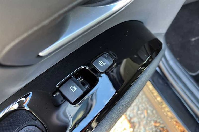 2021 Hyundai TUCSON 1.6 TGDi Plug-in Hybrid Ultimate 5dr 4WD Auto ESTATE PETROL/ELECTRIC Automatic