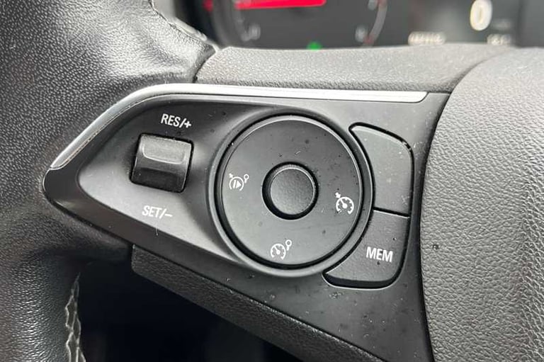 2019 Vauxhall Grandland X 1.2 Turbo SE 5dr HATCHBACK PETROL Manual