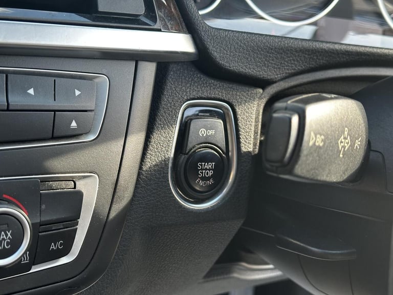 2015 BMW 3 Series Saloon (2011 - 2015) Saloon Petrol Automatic