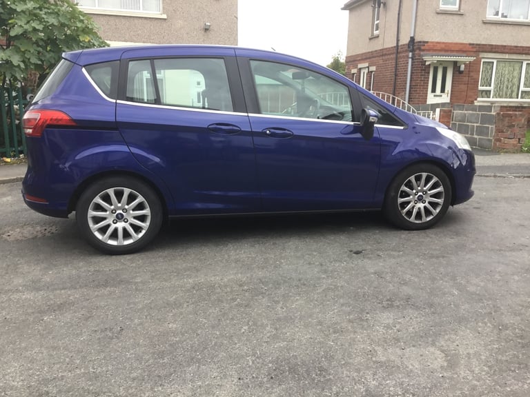 Ford b-max titanium mpv, 2014 reg, diesel.