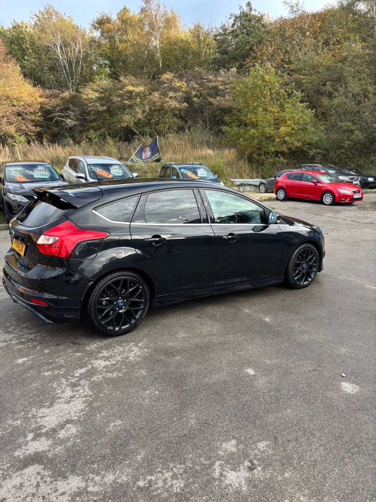 Ford, FOCUS, Hatchback, 2014, Manual, 1560 (cc), 5 doors