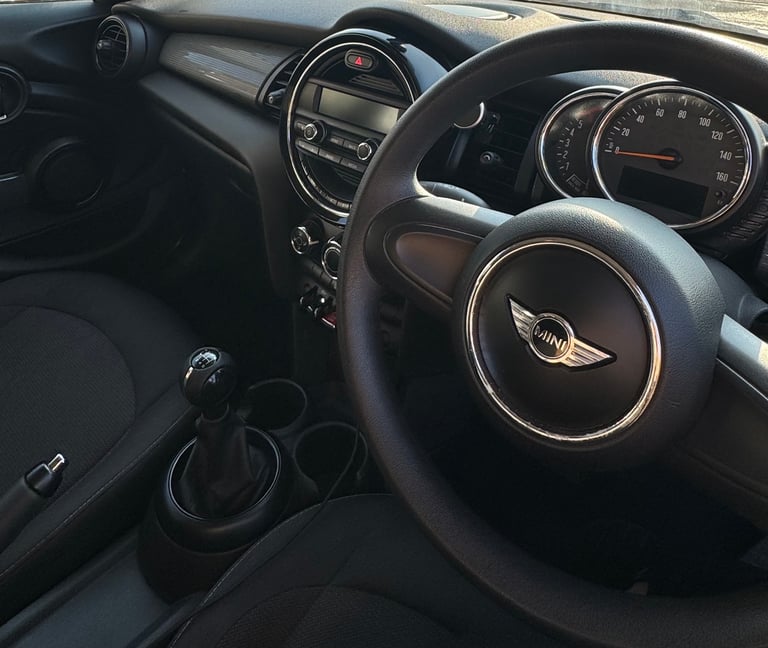 Mini Cooper Hatchback 2015 Manual 5 doors