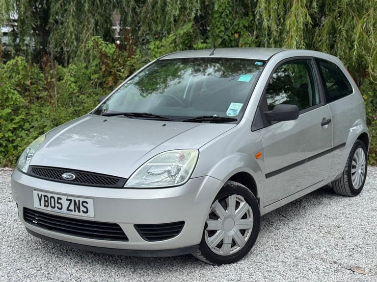 2005 Ford Fiesta 1.25 Style 3dr HATCHBACK PETROL Manual - Image 3