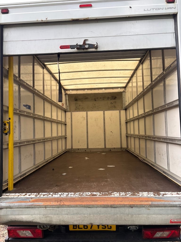 Ford, TRANSIT, Luton body & tail lift