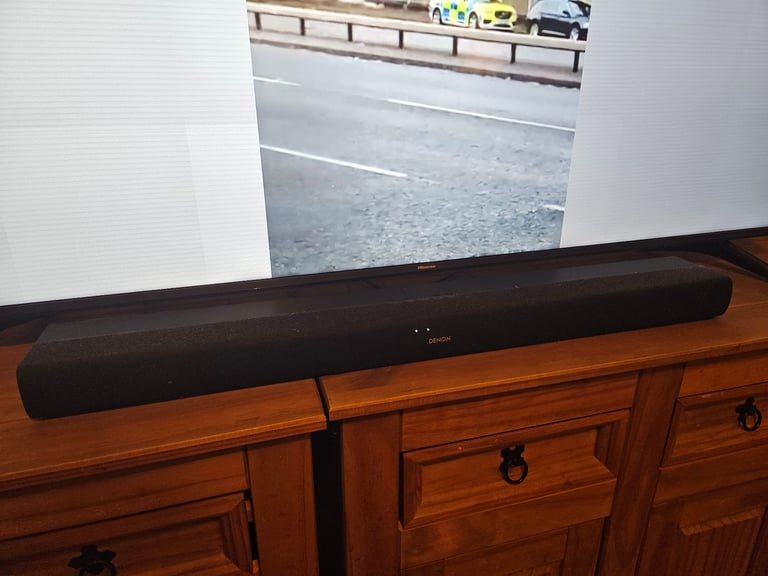 Denon DHT-S216 soundbar with remote control, built in subwoofers, Bluetooth 