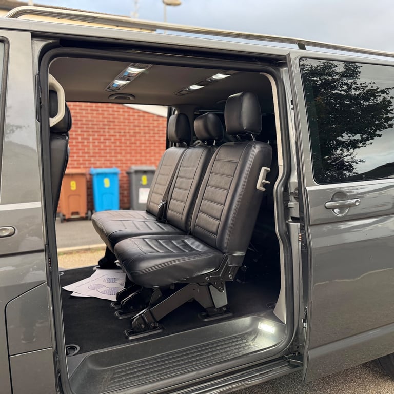 Volkswagen, TRANSPORTER SHUTTLE, MPV, 2015, Automatic, 170bhp 9 Seater 